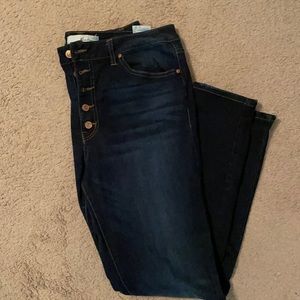 KanCan size 15/32. 5 button fly with straight cut.